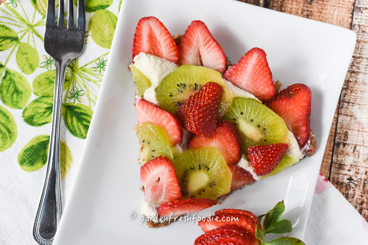 Raw Fruit Tart With Strawberries and Kiwi
